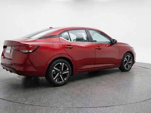 Used 2025 Nissan Sentra SV image 9