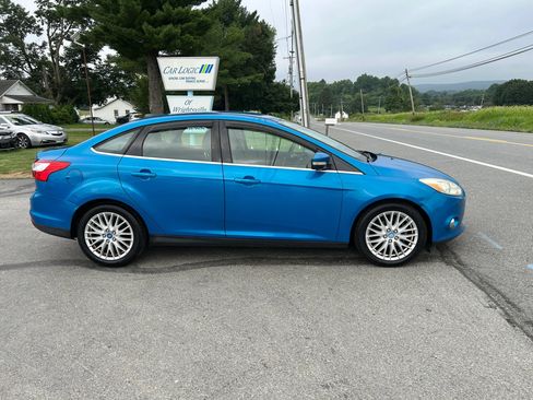 Used 2012 Ford Focus SEL FWD image 11