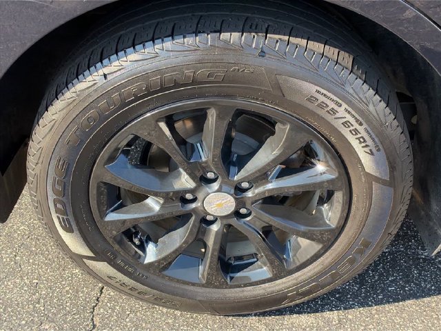 Used 2021 Chevrolet Equinox LT w/ LPO, Floor Liner Package FWD image 32