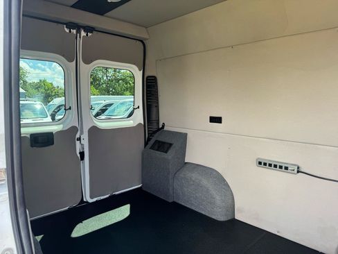 Used 2022 RAM ProMaster 1500 FWD image 8