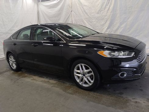 Used 2016 Ford Fusion SE w/ Equipment Group 202A FWD image 11