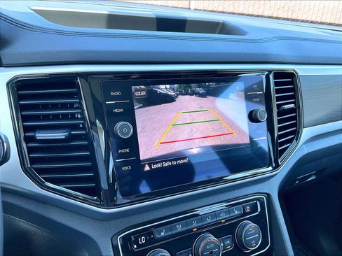 Certified 2023 Volkswagen Atlas SE w/ Panoramic Sunroof Package FWD image 21