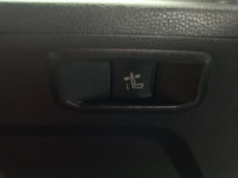 Used 2024 Toyota Sequoia Capstone AWD/4WD image 44