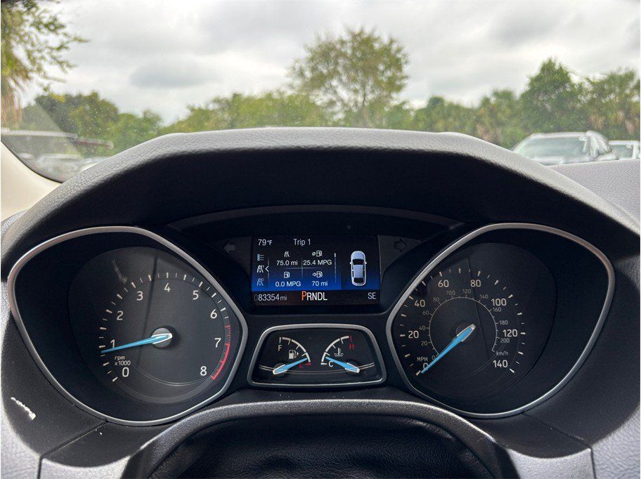 Used 2015 Ford Focus SE FWD image 17