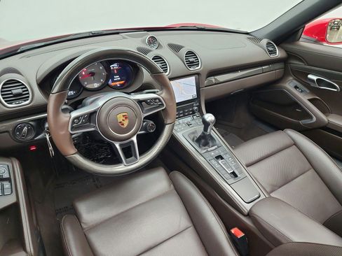 Used 2021 Porsche 718 Boxster S RWD image 14