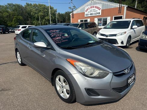 Used 2013 Hyundai Elantra GLS FWD image 3