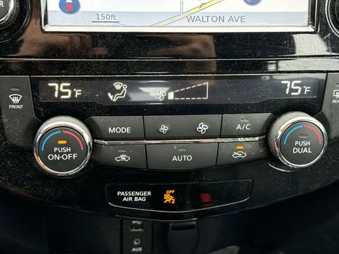 Used 2017 Nissan Rogue Sport SL AWD/4WD image 14