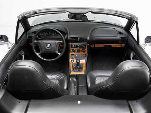 Used 1997 BMW Z3 1.9 RWD image 2
