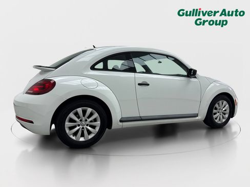 Used 2018 Volkswagen Beetle 2.0T S FWD image 9