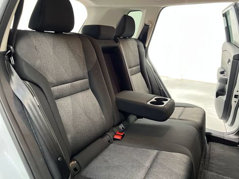 Used 2025 Nissan Rogue SV AWD/4WD image 21