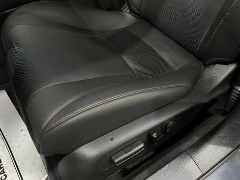 Used 2025 Honda Accord Touring image 17