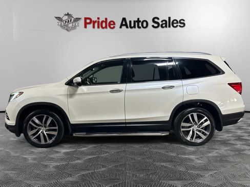 Used 2017 Honda Pilot Touring image 4