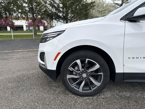 Used 2024 Chevrolet Equinox Premier AWD/4WD image 47