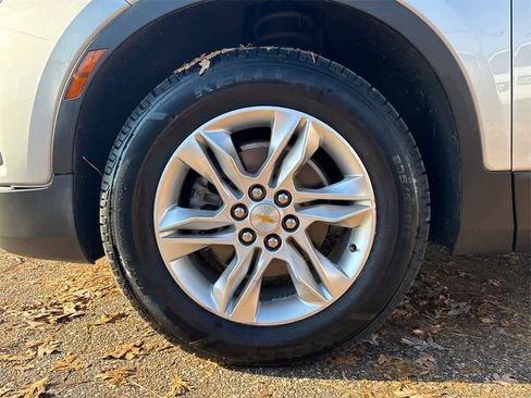 Used 2022 Chevrolet Blazer LT image 9