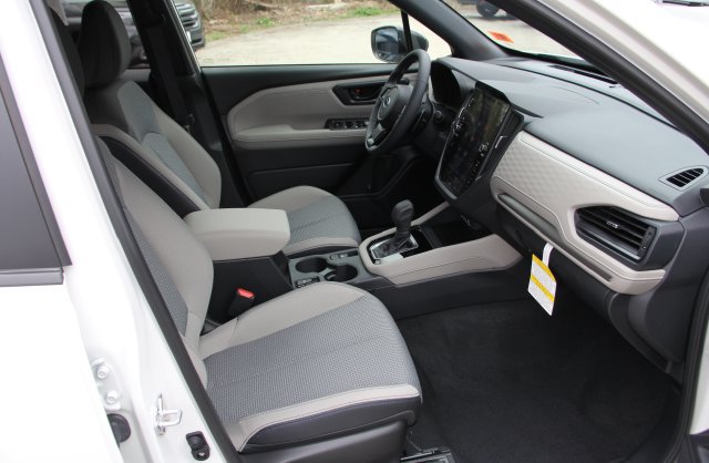 Used 2025 Subaru Forester Premium AWD/4WD image 37