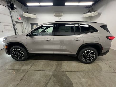 New 2026 Buick Enclave Sport Touring image 8