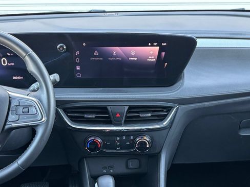 Used 2025 Buick Encore GX Preferred AWD/4WD image 17