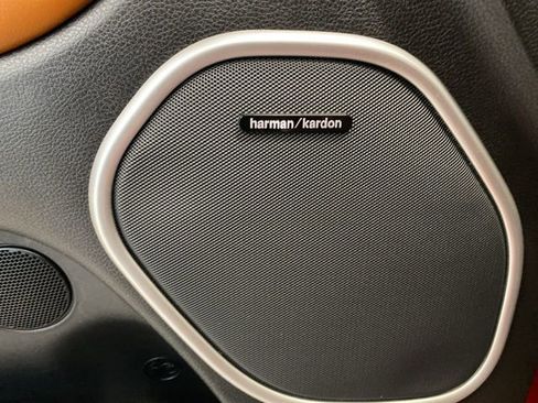 Used 2018 Jeep Grand Cherokee Trackhawk AWD/4WD image 32