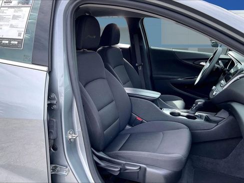 Used 2024 Chevrolet Malibu LT image 28