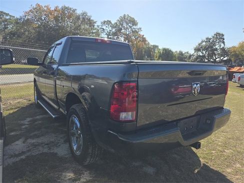 Used 2018 RAM 1500 Express image 3