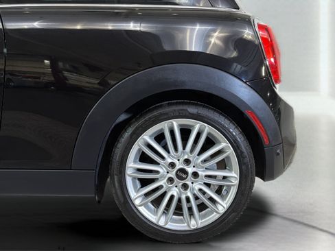 Used 2018 MINI Cooper S FWD image 37