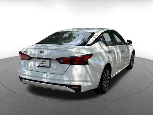 Used 2025 Nissan Altima 2.5 SV FWD image 7