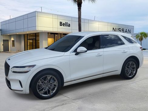 Used 2025 Genesis GV70 2.5T AWD/4WD image 2