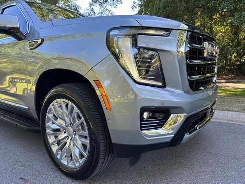 Used 2025 GMC Yukon XL Elevation RWD image 64
