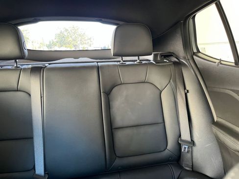 Used 2025 Buick Envista Sport Touring image 37