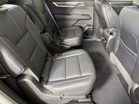New 2026 GMC Acadia Elevation w/ Black Edition FWD image 17