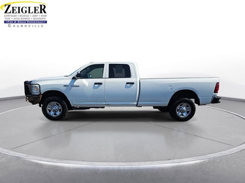 Used 2017 RAM 2500 Tradesman w/ Chrome Appearance Group AWD/4WD image 8