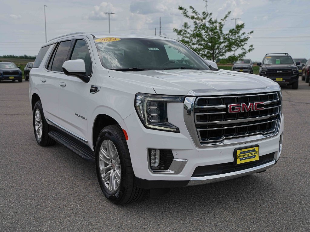 Used 2024 GMC Yukon SLT AWD/4WD image 4