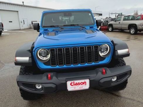 Used 2024 Jeep Gladiator Rubicon w/ Technology Group image 3
