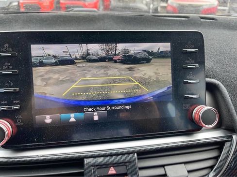 Used 2018 Honda Accord Sport image 22