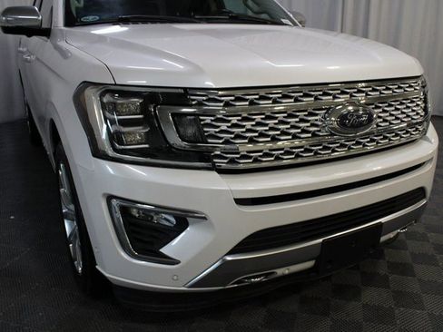 Used 2018 Ford Expedition Max Platinum image 25
