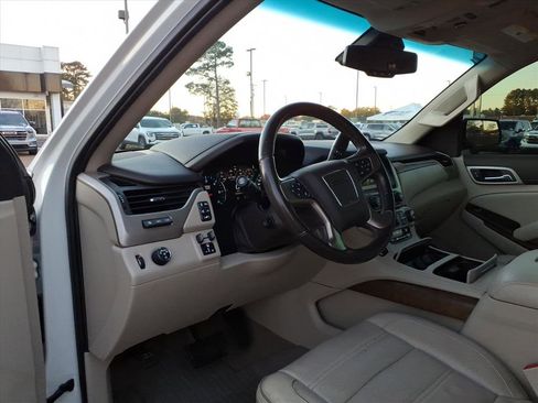 Used 2020 GMC Yukon Denali w/ Denali Ultimate Package image 8