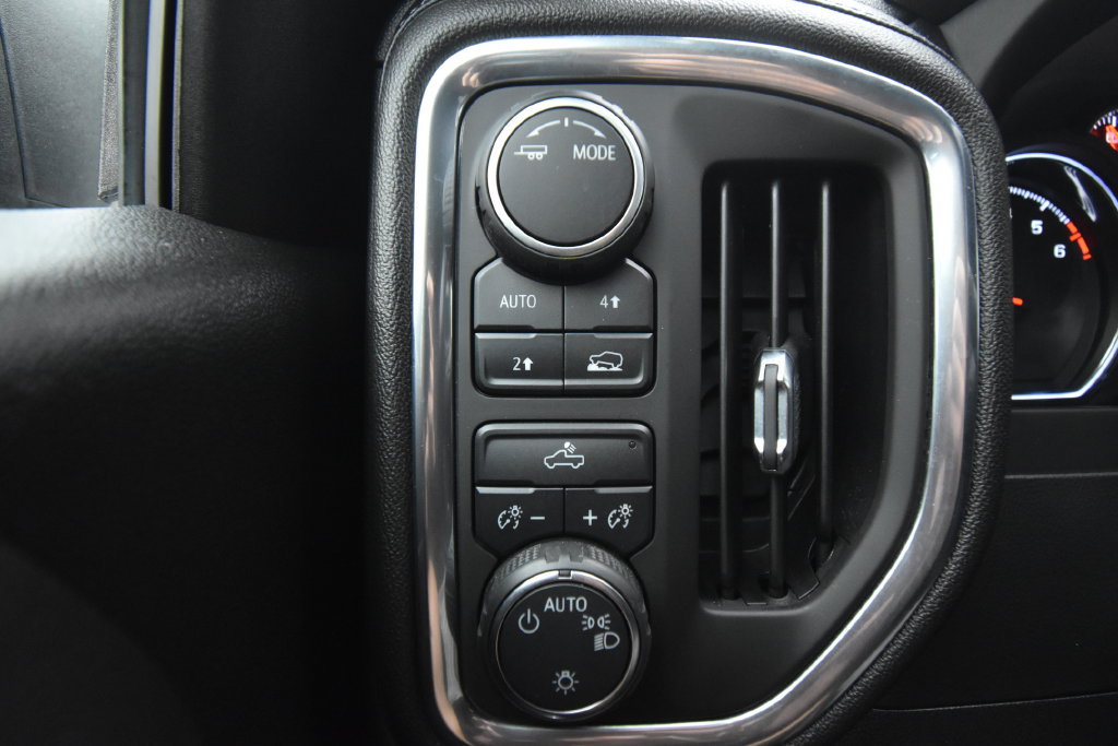 Used 2020 Chevrolet Silverado 1500 LT w/ Fleet Comfort Package AWD/4WD image 31