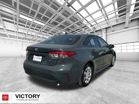 Certified 2025 Toyota Corolla LE image 3