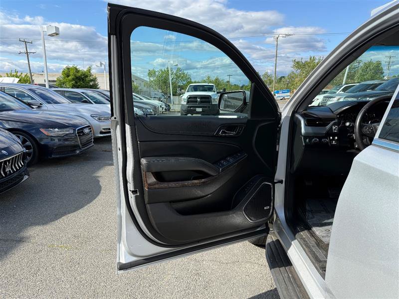 Used 2018 Chevrolet Tahoe LT AWD/4WD image 16