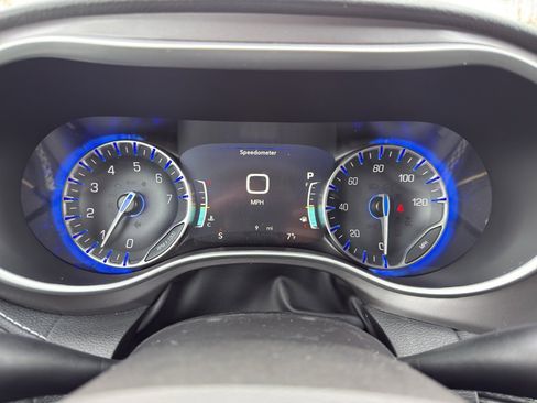 New 2026 Chrysler Pacifica Select image 17