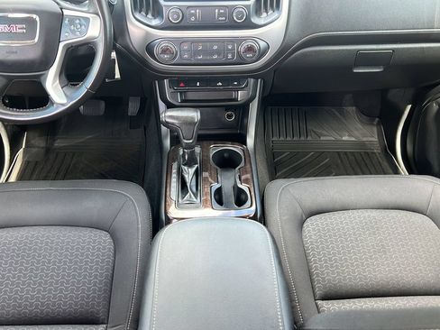 Used 2020 GMC Canyon SLE w/ Elevation Edition RWD image 15