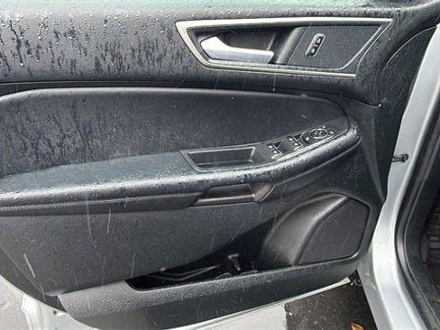 Used 2024 Ford Edge SEL image 19