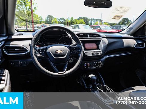 Used 2023 Chevrolet TrailBlazer LT AWD/4WD image 27