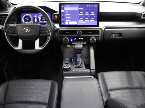 Used 2025 Toyota 4Runner TRD Off-Road Premium w/ Tow Technology Package AWD/4WD image 33