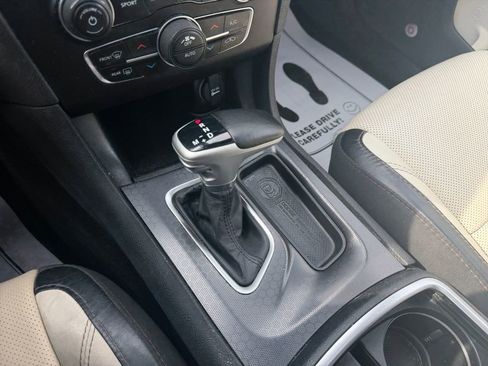 Used 2018 Dodge Charger GT image 22
