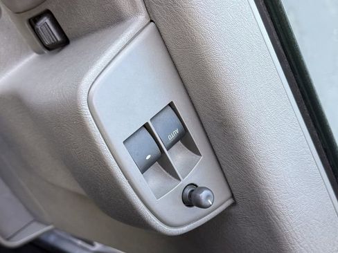 Used 2024 Chevrolet Express 2500 w/ Driver Convenience Package image 26