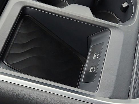 Certified 2025 Nissan Armada SV image 21