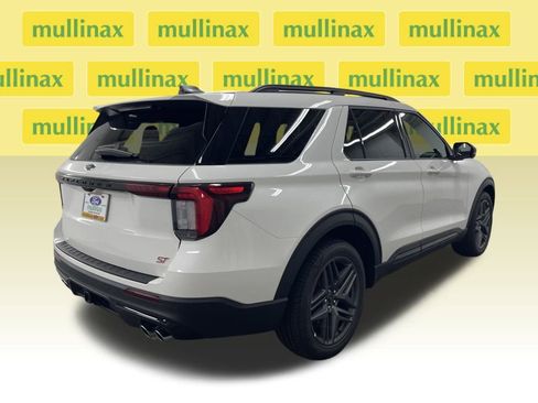 New 2025 Ford Explorer ST image 3