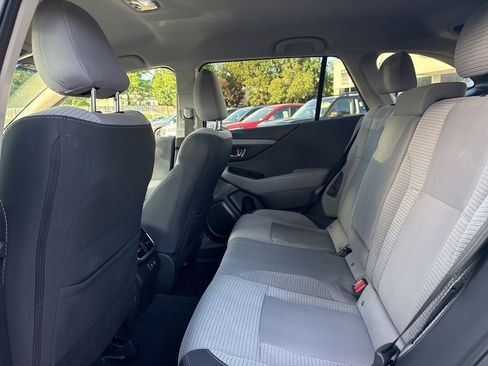 Used 2022 Subaru Outback Premium image 23