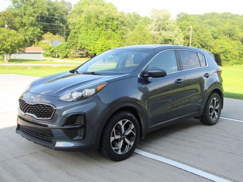 Used 2020 Kia Sportage LX FWD image 3